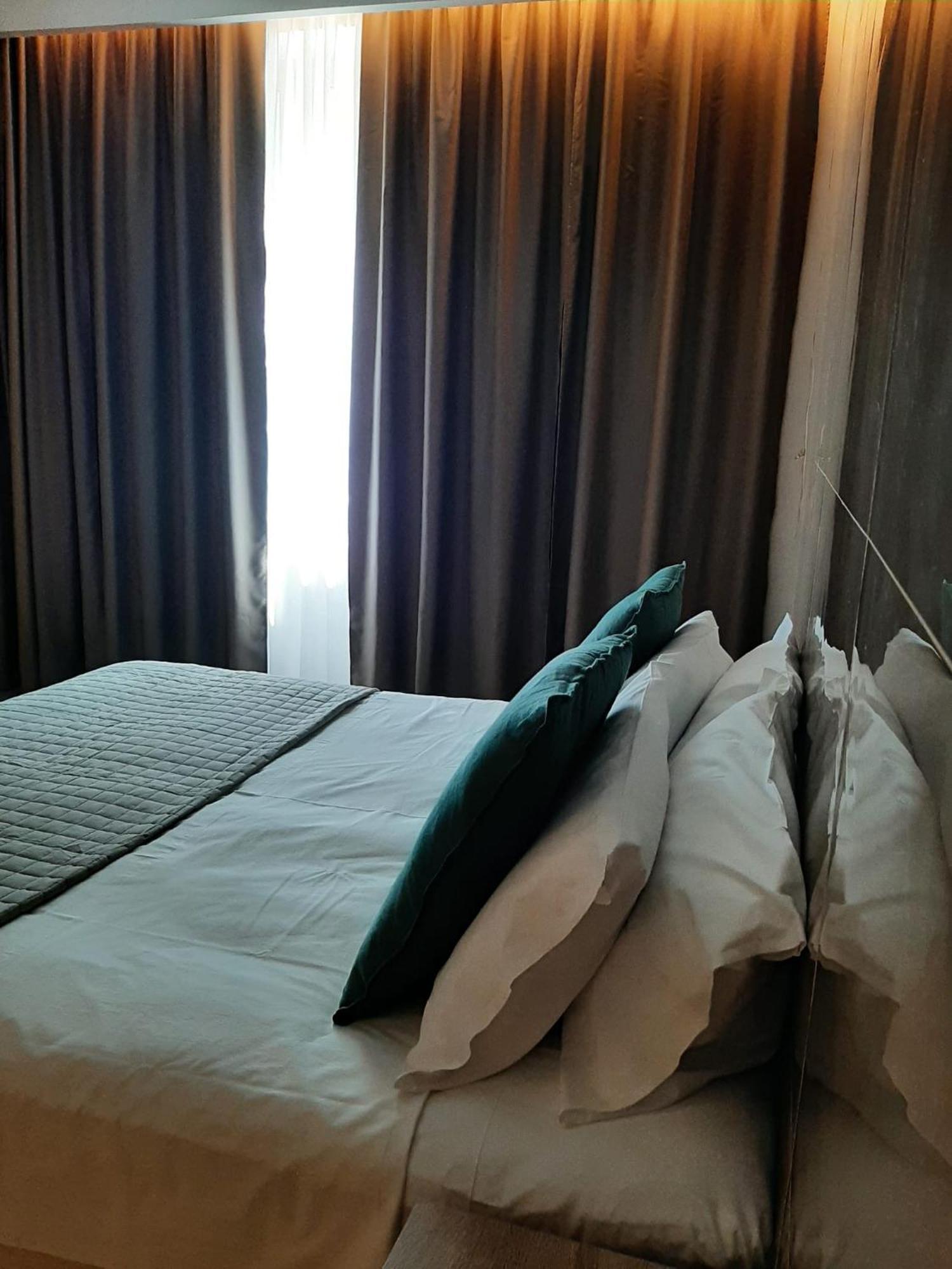 Baaria House Hotel Barcellona Pozzo di Gotto Eksteriør billede