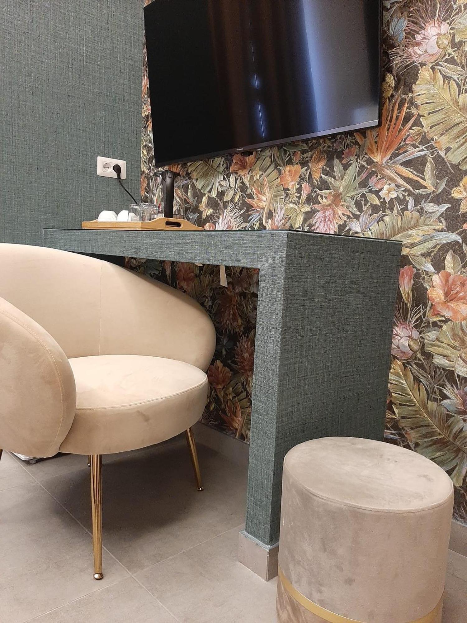 Baaria House Hotel Barcellona Pozzo di Gotto Eksteriør billede